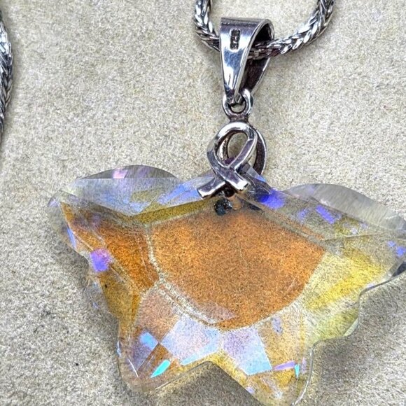 Dazzling 925 Sterling Silver Butterfly Crystal Aurora Borealis Necklace - Picture 14 of 14